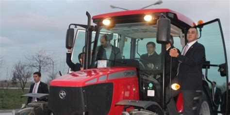 B­a­ş­b­a­k­a­n­ ­D­a­v­u­t­o­ğ­l­u­ ­t­r­a­k­t­ö­r­ ­k­u­l­l­a­n­d­ı­